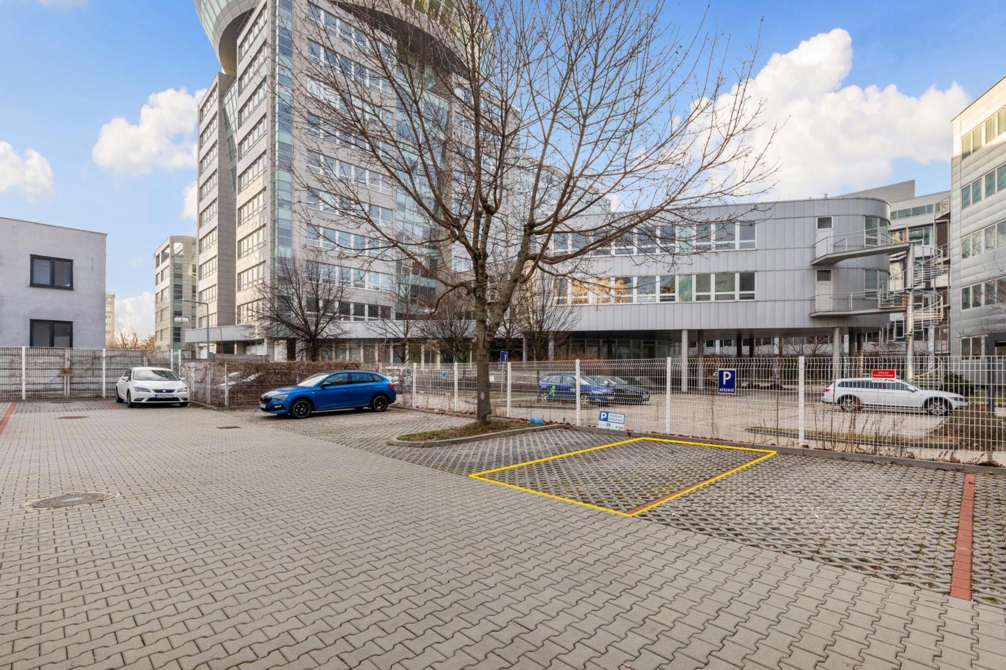 Lam Safari - Balcony - Ac - Free Parking Apartment Bratislava Exterior foto